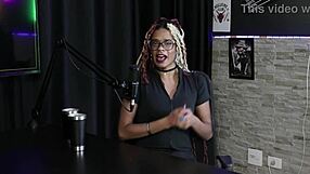 ela explica como come�ou no porn� criou uma fanfic por tes�o realizou uma dp e � questionadora de padr�es - naomi campos sheer red