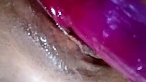 the jugos de placer are squirting during the lesbian masturbation session with intense pleasure