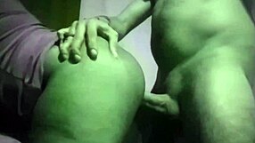 Amateur interracial con milf emputecida los otros machos no te dicen puta cuando te cogen me pide que le rompa el culo y la trate como una puta