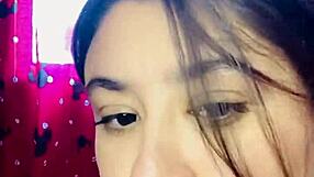 Puta latina tiene un orgasmo increible y recibe leche en su boca