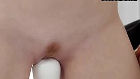 jia lissa rides cock