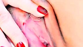 Menina Virgem Se Masturbando - Milla Santiago