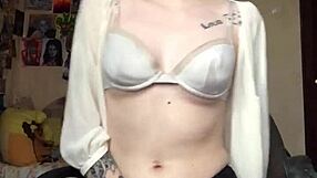 did you see that smooth pussy