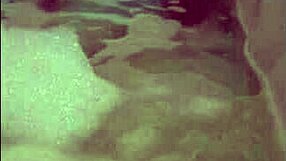 in a solo bath session, the bride reaches a horny orgasm with toys