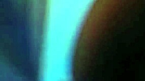 wife bouncing on her new anal toy in assfucking session