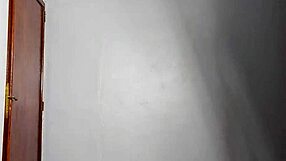 I visited the neighbor and fucked her pussy during work hours!