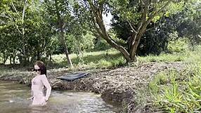 albina has sex in the bush with stranger who masturbated for her