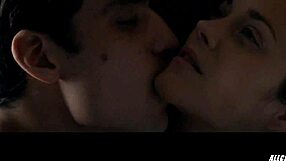 have you seen marion cotillard in mal de pierres 2016