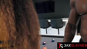 Muscular dude licks Jessie Rogers' pussy before intense fucking!