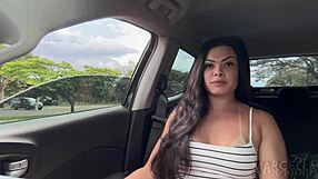 Uber driver and I got hot, I sucked him in the car until he came in my mouth 😏