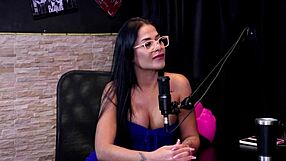 Garota De Programa Quer Ser Famosa Com Fetiche Louco?