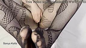 Big Ass Step Mom Gets Fucked in Doggystyle While Daddy Sleeps