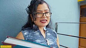 beautiful boss hot sex with office assistant accidently cum inside pussy