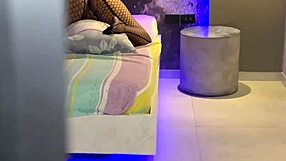 madrastra nalgona y cachonda gets caught riding her pillow to orgasm