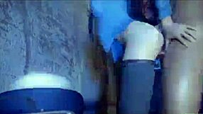 Dva policial dando para zenyatta droguinha