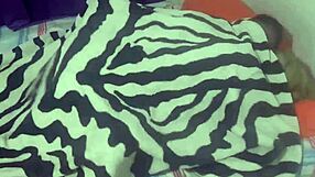 Peguei os dois no flagra meu boy comendo minha amiga bianca brito