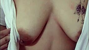 Viral teacher naglakad ng walang bra sa public road at nilaro ang susu 😍