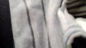 big jiggly black booty milf chats about her day