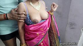 Homemade saree sex with desi couple, so passionate!