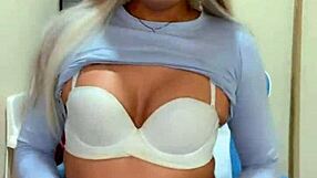 Rica Transexual With Small Tits Stroking