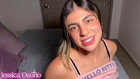 Le hago una sesi�n de fotos a mi hermanastra colombiana y termino cogiendomela