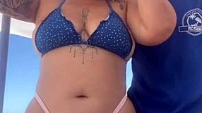 quase transamos na praia lotada