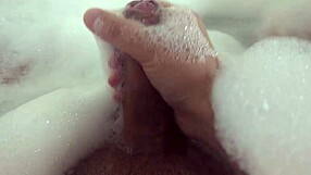 I masturabte myself in the bubble bath