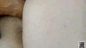 Tu suegra te invita a comerte su concha y cabalgarte la verga honeyplaybox