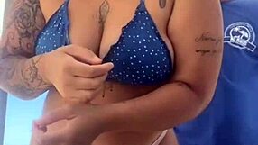 quase transamos na praia lotada