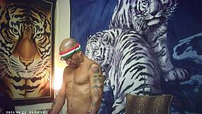 behind the scenes of porn shoot maxxx loadz stroking with the magic motion