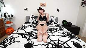 I performed a halloween footjob teaser with my feet