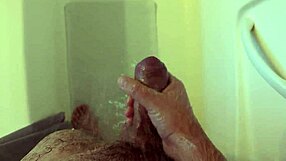 Amateur masturbates in shower