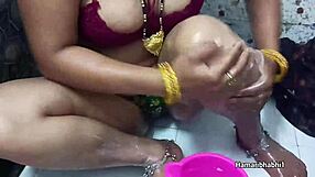 indian hot bhabhi bathing solo