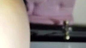 Mi suegra culea rico con su gran culo.