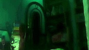 pareja amateur enjoys sensual webcam couple in darkness