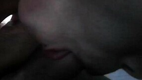 อมควยครั้งแรกของสาวสวย. creampie fucking with hairless shaved pussy.