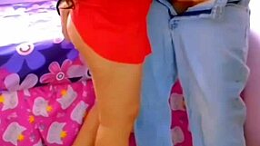 NO PUEDO CREERLO MI VECINA COGIENDO CON VENTANA ABIERTA ME PREGUNTO SI PODRIA UNIRME QUE GANAS DE QUE ME FOLLEN ASI DE RICO