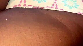 Who wants to play with my big tits and big ass?