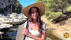 Hellolimoon confesses she loves getting fucked by big cocks