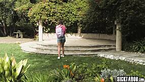 does big ass latin student gizelle blanco fuck hot lesbian teen freya parker?