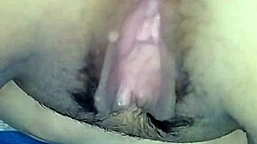 Mi suegra culea rico con su gran culo.