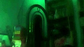 pareja amateur enjoys sensual webcam couple in darkness