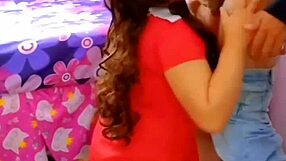 NO PUEDO CREERLO MI VECINA COGIENDO CON VENTANA ABIERTA ME PREGUNTO SI PODRIA UNIRME QUE GANAS DE QUE ME FOLLEN ASI DE RICO