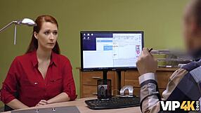 Vip4k Lagente Scopa La Rossa Dai Grossi Seni Isabella Lui Perche Ha Davvero Bisogno Di Soldi