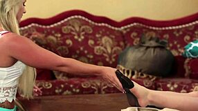 Lesbo milf threesome fingers gaping pussies licks in fishnets heels