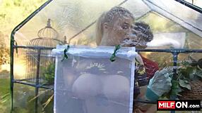 big ass blondie jenna starr fucked in garden with amazing natural tits