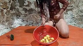 Ts Pee in Ass and Plays with Fruit
