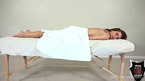 Masseur Rome Major Seduces