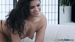 wow, teen seduces friend working out!