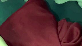 She warms her pissed pussy with hairdryer in toilet fetish play